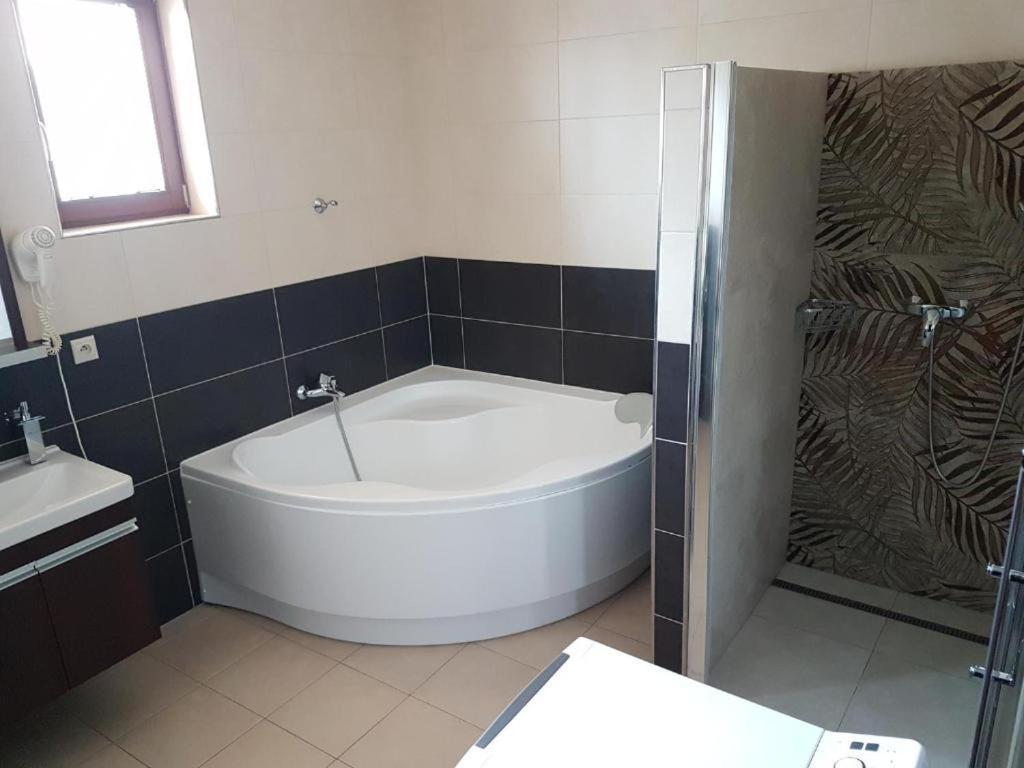 Vila Lexus Veľký Meder Extérieur photo
